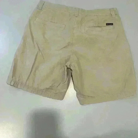 Columbia Flat Front Shorts Size 8 - Picture 2 of 5